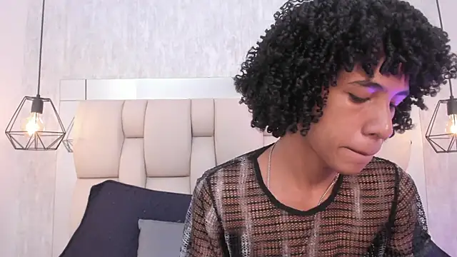 Snapshot of Johan_gz_ chatting on September 15, 2025, 11:32 am Johan gz online show from September 15, 2025, 11:32 am