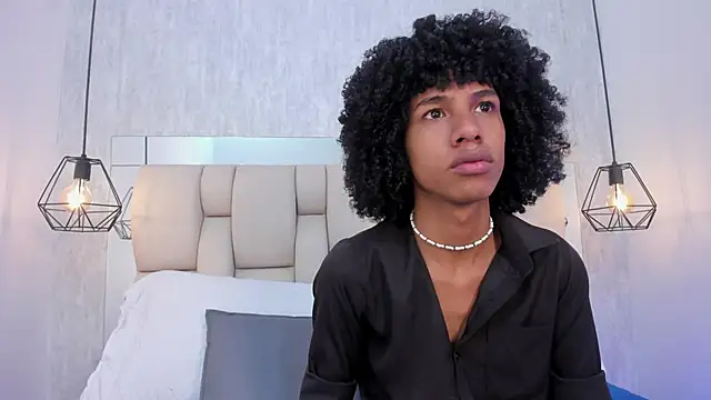 Snapshot of Johan_gz_ chatting on October 6, 2025, 11:51 am Johan gz online show from October 6, 2025, 11:51 am