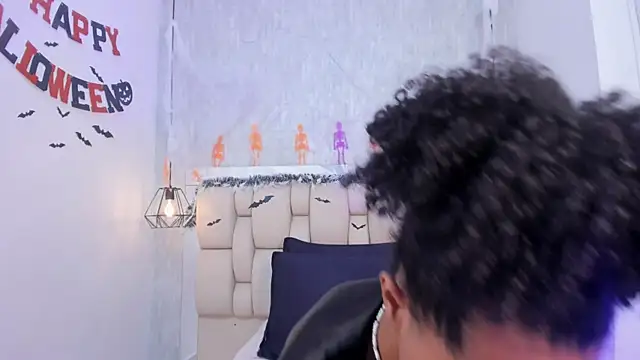 Snapshot of Johan_gz_ chatting on October 10, 2025, 12:26 pm Johan gz online show from October 10, 2025, 12:26 pm