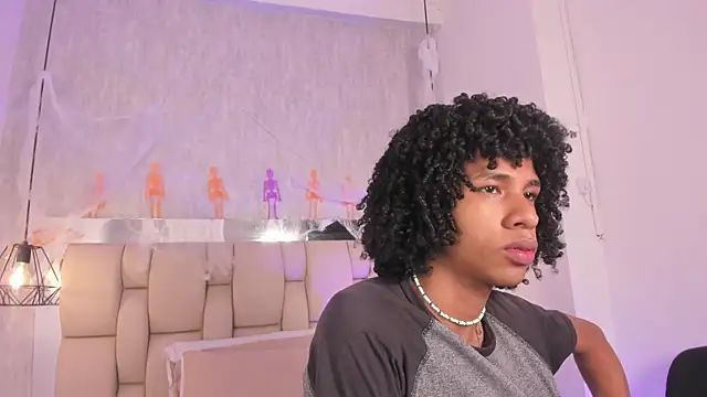 Snapshot of Johan_gz_ chatting on October 28, 2025, 11:36 am Johan gz online show from October 28, 2025, 11:36 am