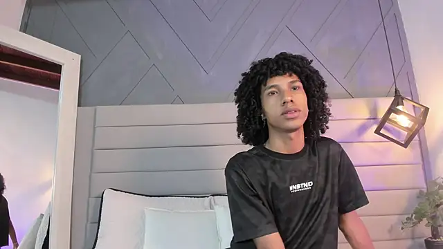 Snapshot of Johan_gz_ chatting on November 10, 2025, 11:31 am Johan gz online show from November 10, 2025, 11:31 am