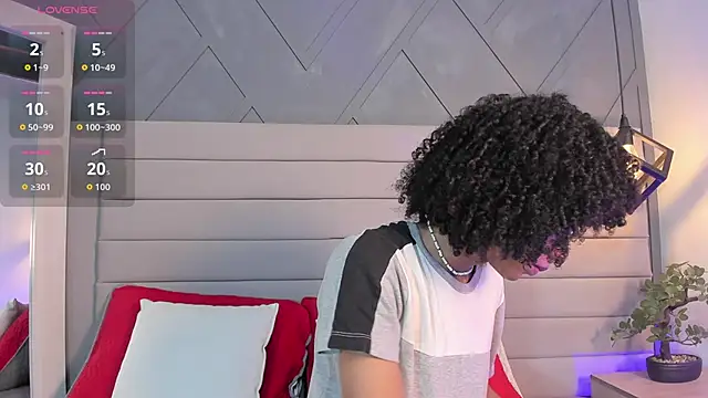 Snapshot of Johan_gz_ chatting on November 20, 2025, 11:32 am Johan gz online show from November 20, 2025, 11:32 am