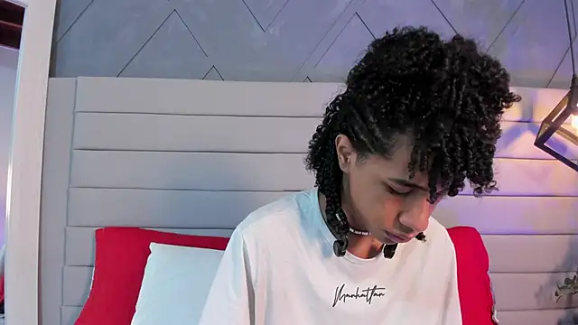 Snapshot of Johan_gz_ chatting on November 22, 2025, 11:53 am Johan gz online show from November 22, 2025, 11:53 am