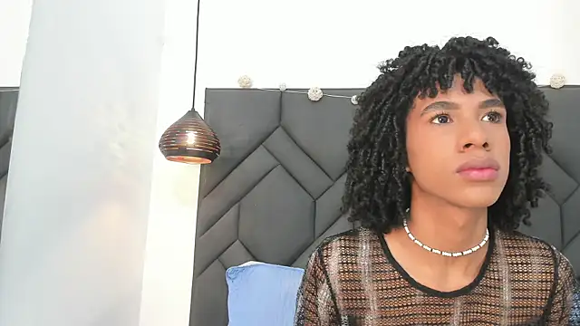 Snapshot of Johan_gz_ chatting on December 14, 2025, 12:32 pm Johan gz online show from December 14, 2025, 12:32 pm