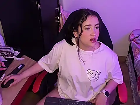 Snapshot of ChloeSnoww chatting on September 27, 2025, 3:22 am ChloeSnoww online show from September 27, 2025, 3:22 am