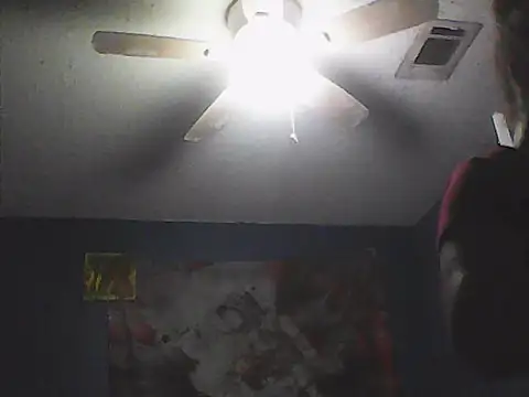 Snapshot of sarahkat86 chatting on October 30, 2025, 12:56 am sarahkat86 online show from October 30, 2025, 12:56 am