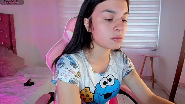 Snapshot of Jade_rey_ chatting on October 3, 2025, 8:17 pm Jade rey online show from October 3, 2025, 8:17 pm