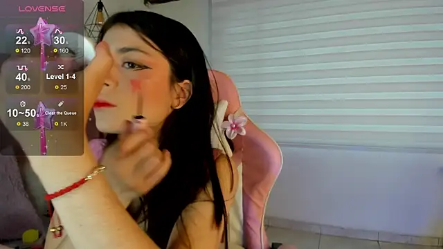 Snapshot of Jade_rey_ chatting on October 6, 2025, 8:28 pm Jade rey online show from October 6, 2025, 8:28 pm