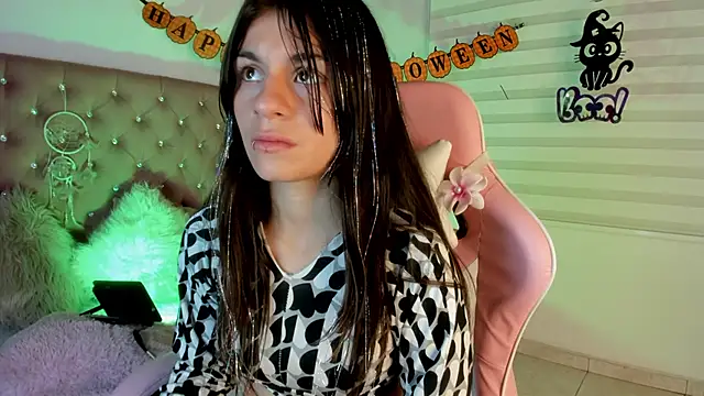 Snapshot of Jade_rey_ chatting on October 11, 2025, 4:12 am Jade rey online show from October 11, 2025, 4:12 am