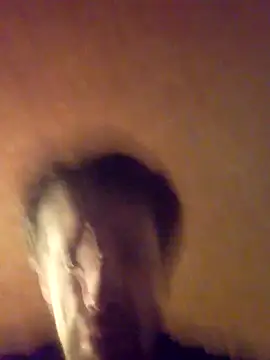 Salon1986 online show from October 26, 2025, 9:10 pm