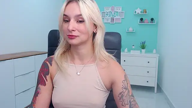 LilFleurish online show from October 23, 2025, 4:23 am