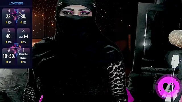 Snapshot of SultanaLayla chatting on December 2, 2025, 7:53 pm SultanaLayla online show from December 2, 2025, 7:53 pm