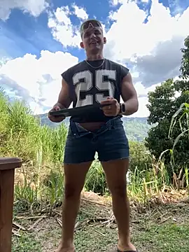 Snapshot of Marco_Vega chatting on October 3, 2025, 8:28 pm Marco Vega online show from October 3, 2025, 8:28 pm
