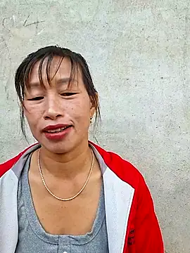Snapshot of ngocngoc_cute chatting on October 12, 2025, 1:37 am ngocngoc cute online show from October 12, 2025, 1:37 am