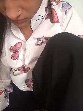 Neha Tyagi online show from October 21, 2025, 6:36 am