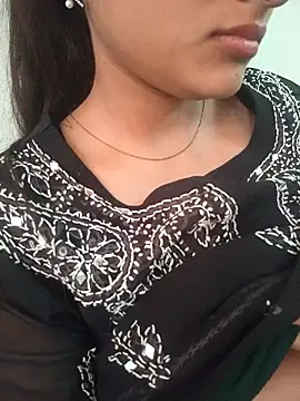 Neha Tyagi online show from October 29, 2025, 5:20 am