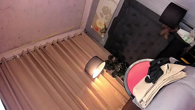 Snapshot of asiangorgeouspetite chatting on November 24, 2025, 2:00 am asiangorgeouspetite online show from November 24, 2025, 2:00 am