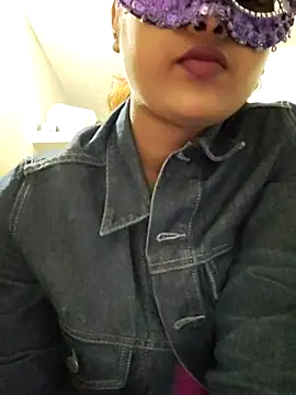 Snapshot of Naomi_3562 chatting on December 20, 2025, 7:37 am Naomi 3562 online show from December 20, 2025, 7:37 am