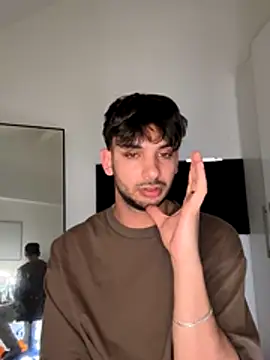 Snapshot of Gipsyboysteve chatting on November 11, 2025, 4:34 am Gipsyboysteve online show from November 11, 2025, 4:34 am