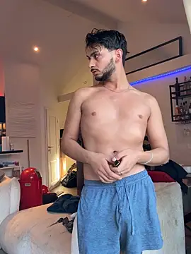 Snapshot of Gipsyboysteve chatting on November 28, 2025, 9:56 am Gipsyboysteve online show from November 28, 2025, 9:56 am