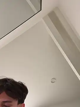 Snapshot of Gipsyboysteve chatting on December 3, 2025, 8:07 pm Gipsyboysteve online show from December 3, 2025, 8:07 pm