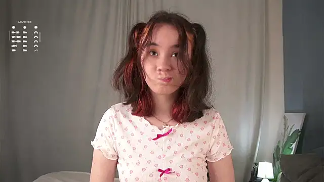 Snapshot of AlbertaClack chatting on September 14, 2025, 11:53 am AlbertaClack online show from September 14, 2025, 11:53 am