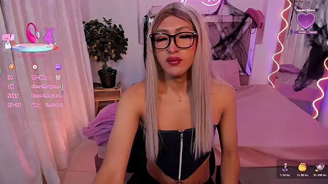 Shinedark tay1 online show from October 25, 2025, 2:52 am