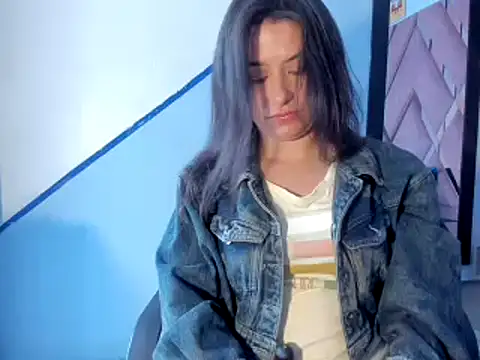 Snapshot of _Roxxxane_09 chatting on September 20, 2025, 2:51 pm Roxxxane 09 online show from September 20, 2025, 2:51 pm