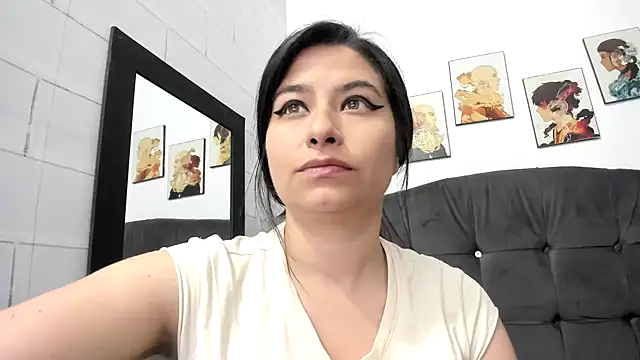 Snapshot of _Roxxxane_09 chatting on November 28, 2025, 7:27 pm Roxxxane 09 online show from November 28, 2025, 7:27 pm