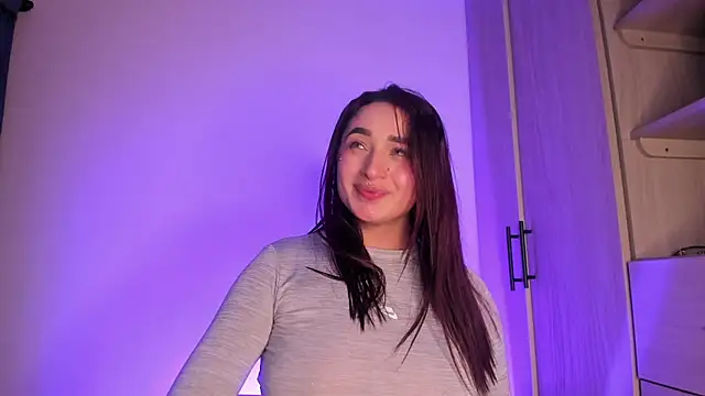 Snapshot of scarlett_Collinss chatting on December 3, 2025, 4:09 am scarlett Collinss online show from December 3, 2025, 4:09 am