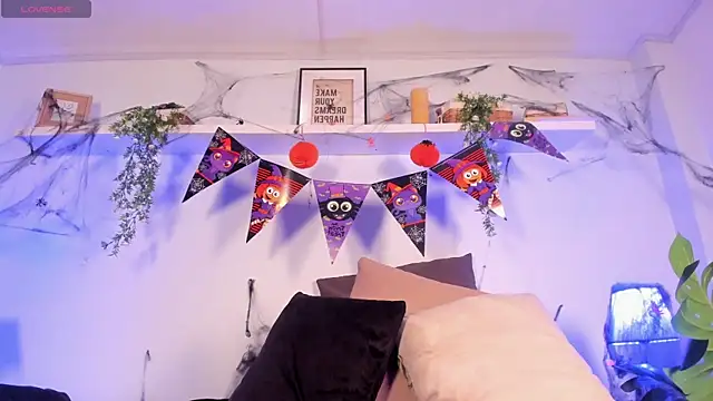 Vampgyal online show from November 3, 2025, 8:21 pm