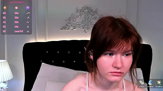 Snapshot of Aria_Vox chatting on September 15, 2025, 6:02 am Aria Vox online show from September 15, 2025, 6:02 am