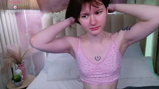 Snapshot of Aria_Vox chatting on October 4, 2025, 6:55 am Aria Vox online show from October 4, 2025, 6:55 am