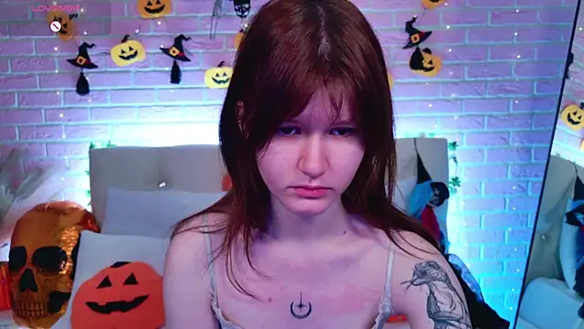 Snapshot of Aria_Vox chatting on October 30, 2025, 3:41 am Aria Vox online show from October 30, 2025, 3:41 am