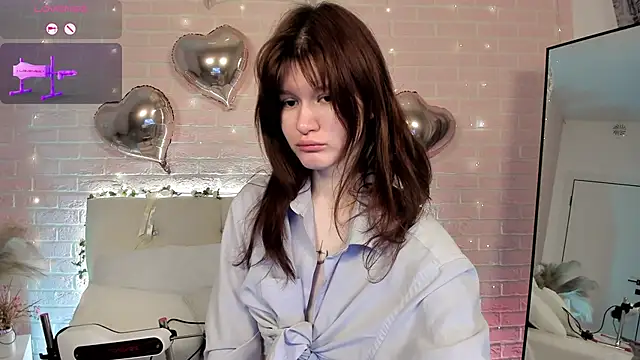 Snapshot of Aria_Vox chatting on November 14, 2025, 4:22 am Aria Vox online show from November 14, 2025, 4:22 am