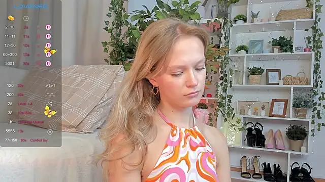 Kara smalltits online show from September 20, 2025, 11:55 am