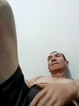 Snapshot of dionsa chatting on December 4, 2025, 1:26 am dionsa online show from December 4, 2025, 1:26 am