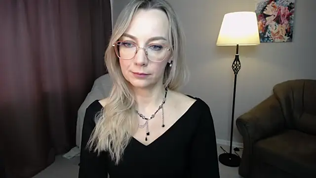 Ava Elior online show from October 11, 2025, 9:41 am