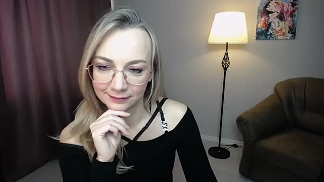 Ava Elior online show from November 15, 2025, 10:12 am