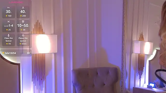 Snapshot of AriellaMelo chatting on November 21, 2025, 6:01 am AriellaMelo online show from November 21, 2025, 6:01 am