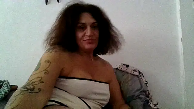 Snapshot of RubyyRosee chatting on September 18, 2025, 1:35 pm RubyyRosee online show from September 18, 2025, 1:35 pm
