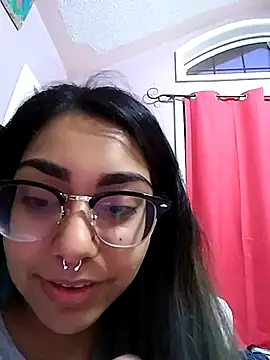 Snapshot of Lovelyrainn chatting on September 22, 2025, 11:45 am Lovelyrainn online show from September 22, 2025, 11:45 am
