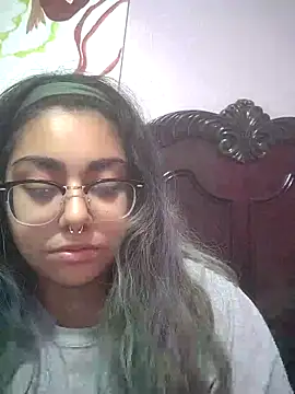 Snapshot of Lovelyrainn chatting on November 2, 2025, 12:29 pm Lovelyrainn online show from November 2, 2025, 12:29 pm