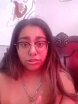 Snapshot of Lovelyrainn chatting on November 9, 2025, 4:38 pm Lovelyrainn online show from November 9, 2025, 4:38 pm