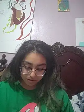 Snapshot of Lovelyrainn chatting on November 29, 2025, 11:24 am Lovelyrainn online show from November 29, 2025, 11:24 am