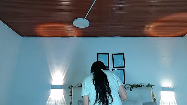 Megan 05  online show from October 1, 2025, 6:14 pm