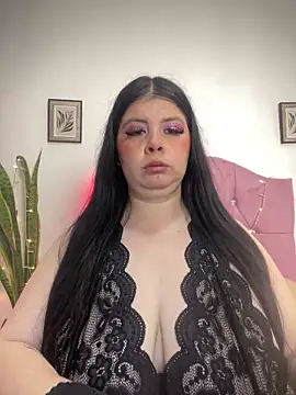 Snapshot of Angie_lynn chatting on October 16, 2025, 12:22 am Angie lynn online show from October 16, 2025, 12:22 am