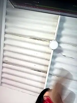 Angie lynn online show from November 5, 2025, 3:56 pm