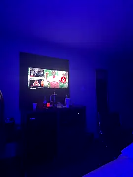 Snapshot of BigMfLuther chatting on December 16, 2025, 4:39 am BigMfLuther online show from December 16, 2025, 4:39 am