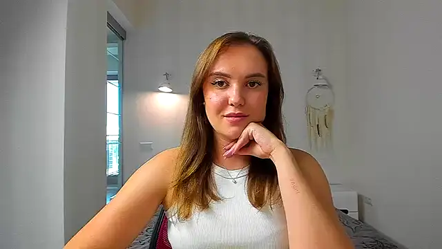 Snapshot of EmmaNorman chatting on September 11, 2025, 2:28 pm EmmaNorman online show from September 11, 2025, 2:28 pm
